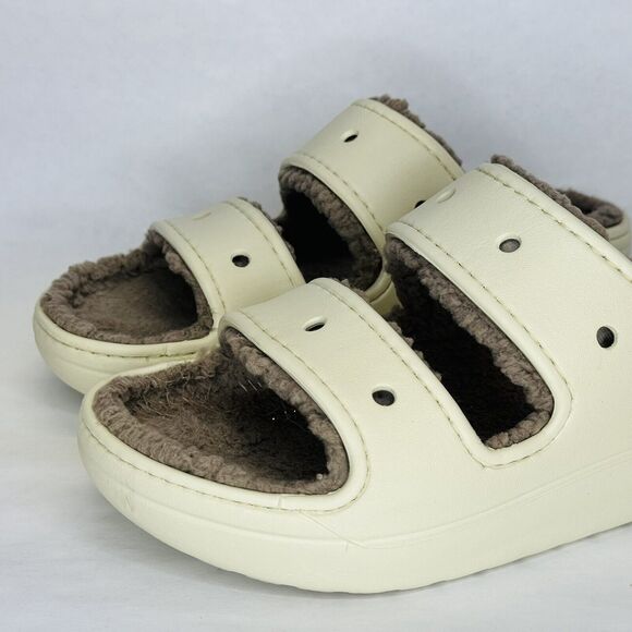 Crocs Cozzzy Unisex Sandals Size W10 M8 Off White‎ Gray Sherpa Footbed Platforms - Picture 3 of 10